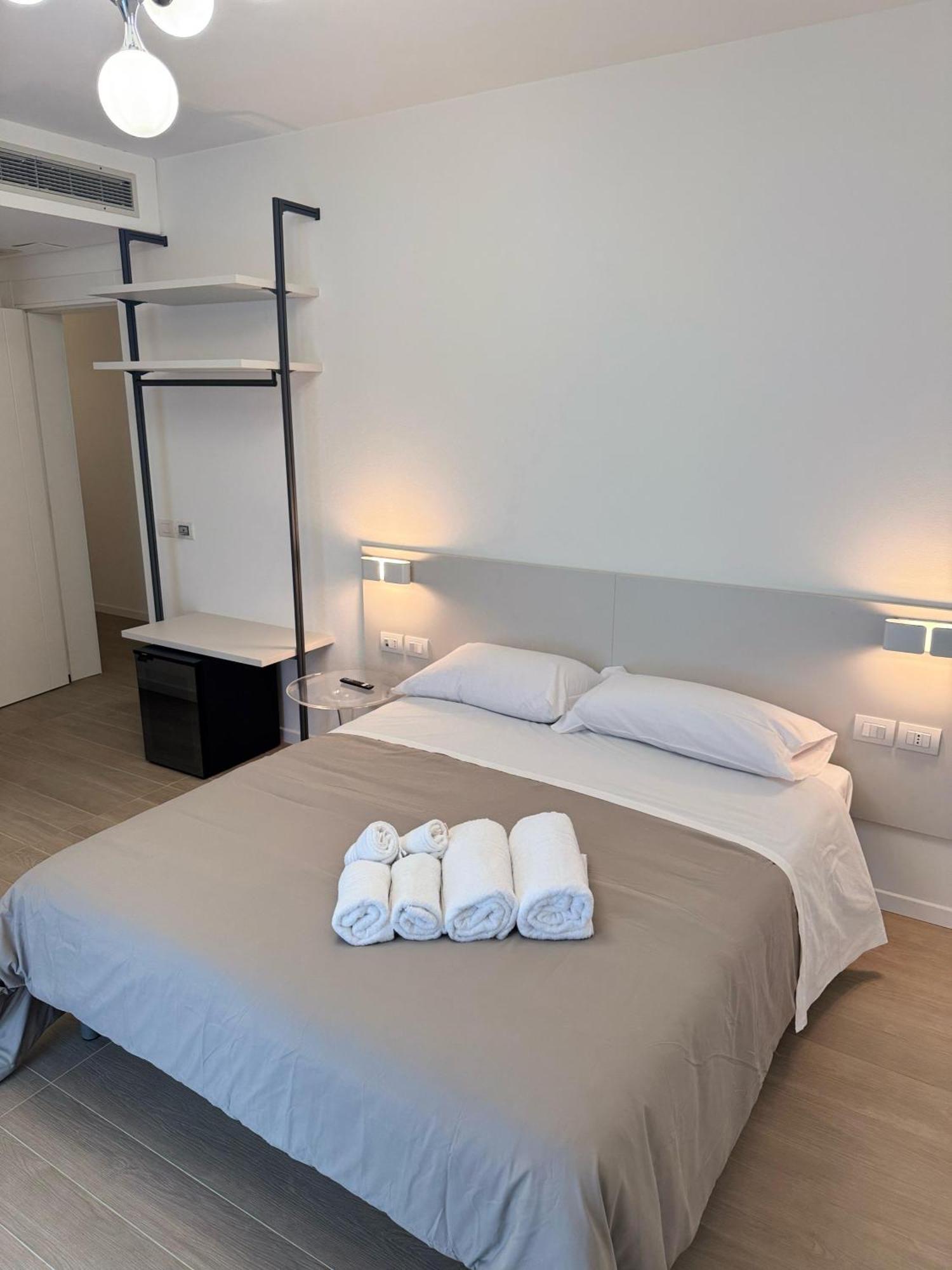 Hotel Villa Mary 圣马里亚迪萨拉 外观 照片