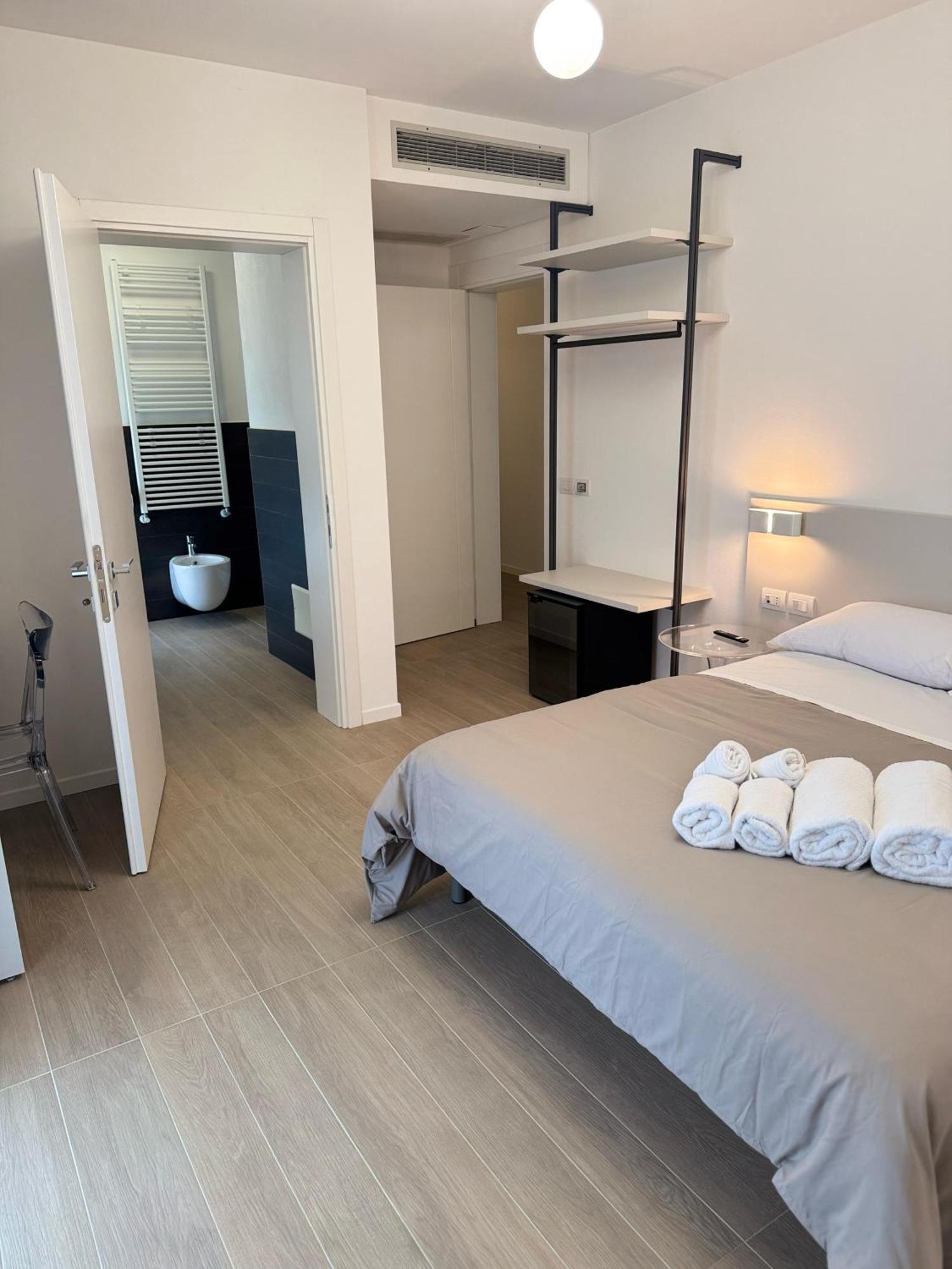 Hotel Villa Mary 圣马里亚迪萨拉 外观 照片