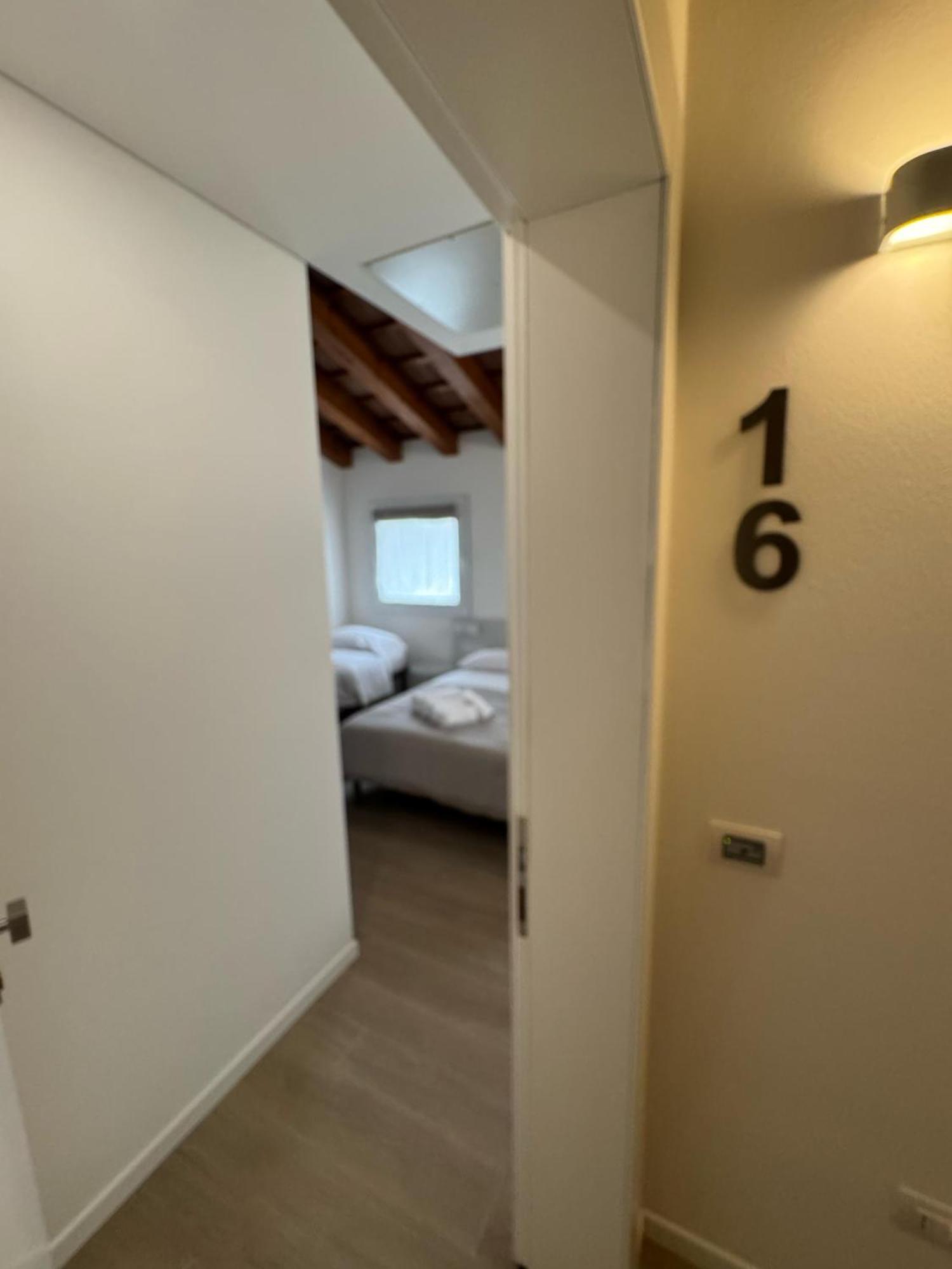 Hotel Villa Mary 圣马里亚迪萨拉 外观 照片